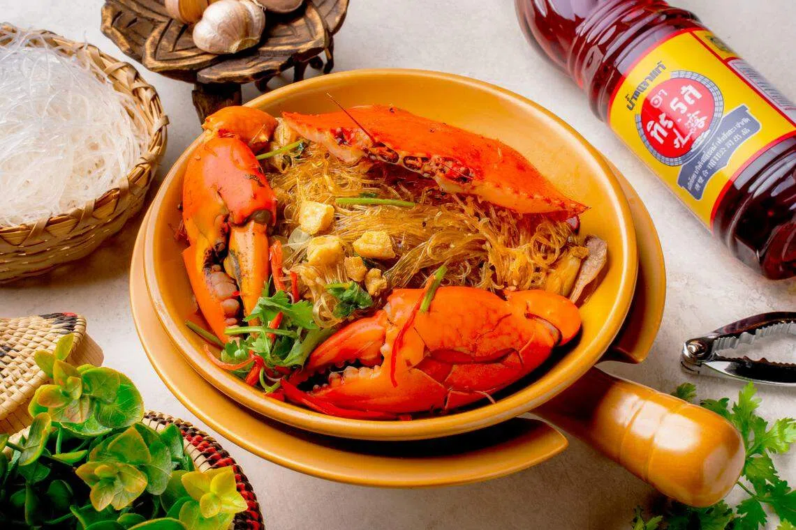 鲜甜的泰式螃蟹焖冬粉。（餐馆提供）