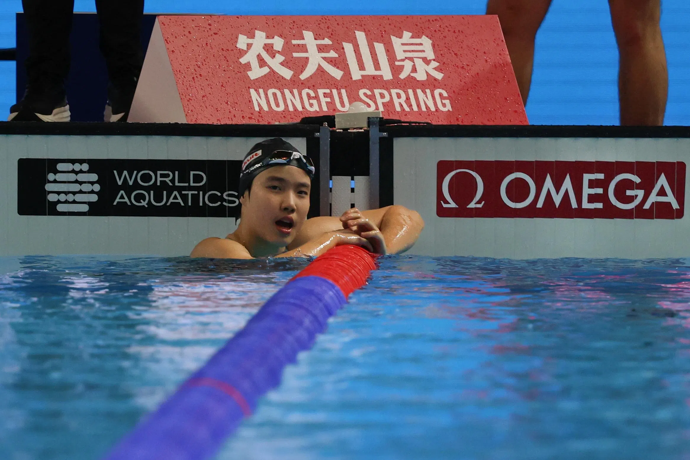 12岁的中国“天才少女”于子迪顺利晋级女子400米个人混合泳决赛，这是她在本届赛事第三次闯入个人项目决赛。此前，她在团体项目摘得铜牌，成为世锦赛史上最年轻的奖牌得主。（关俊威摄）