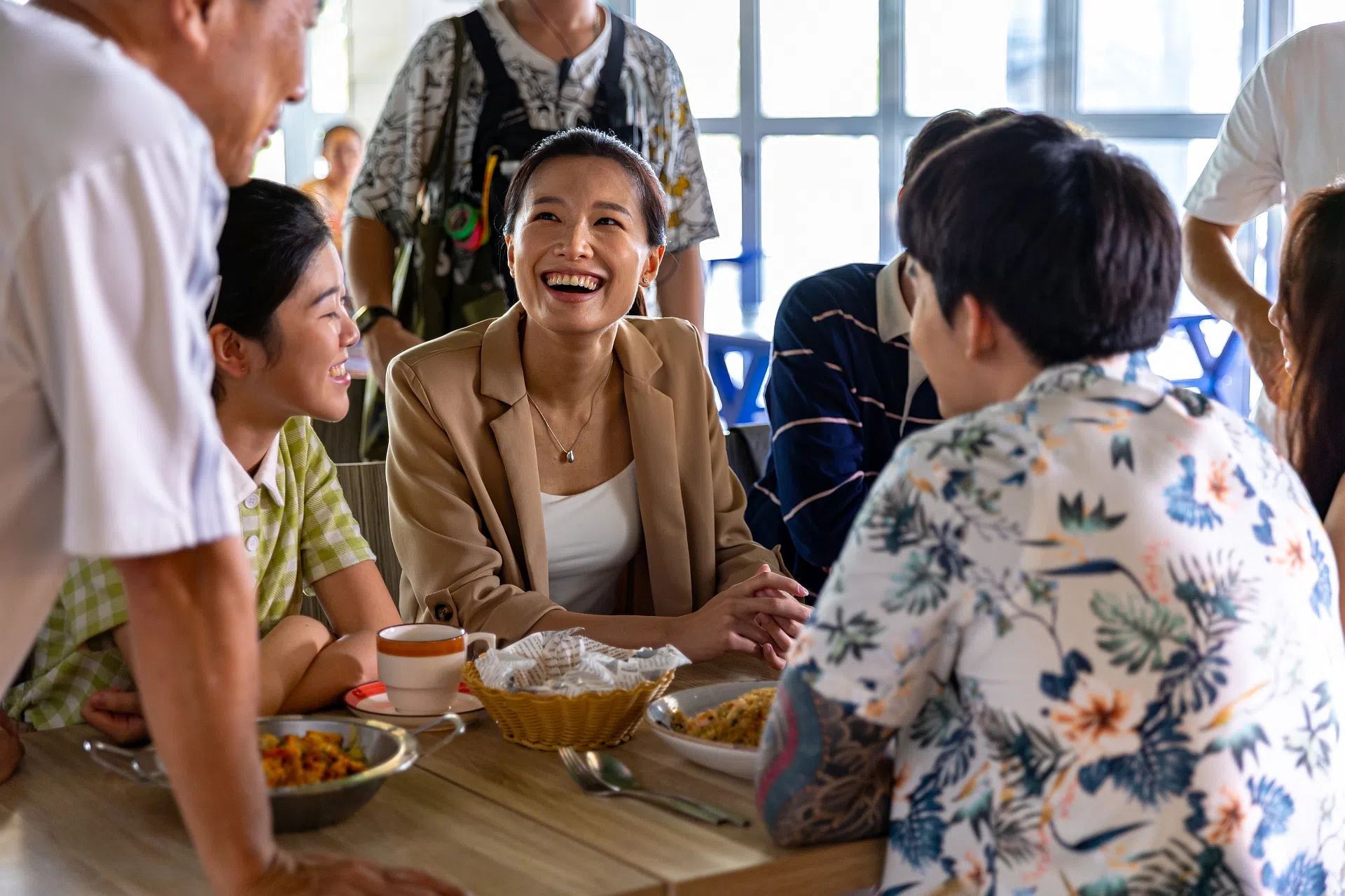 林昀憓（右）将梁志强和林德对她演技的赞赏，从压力转为推动力。（嘉华院线提供）