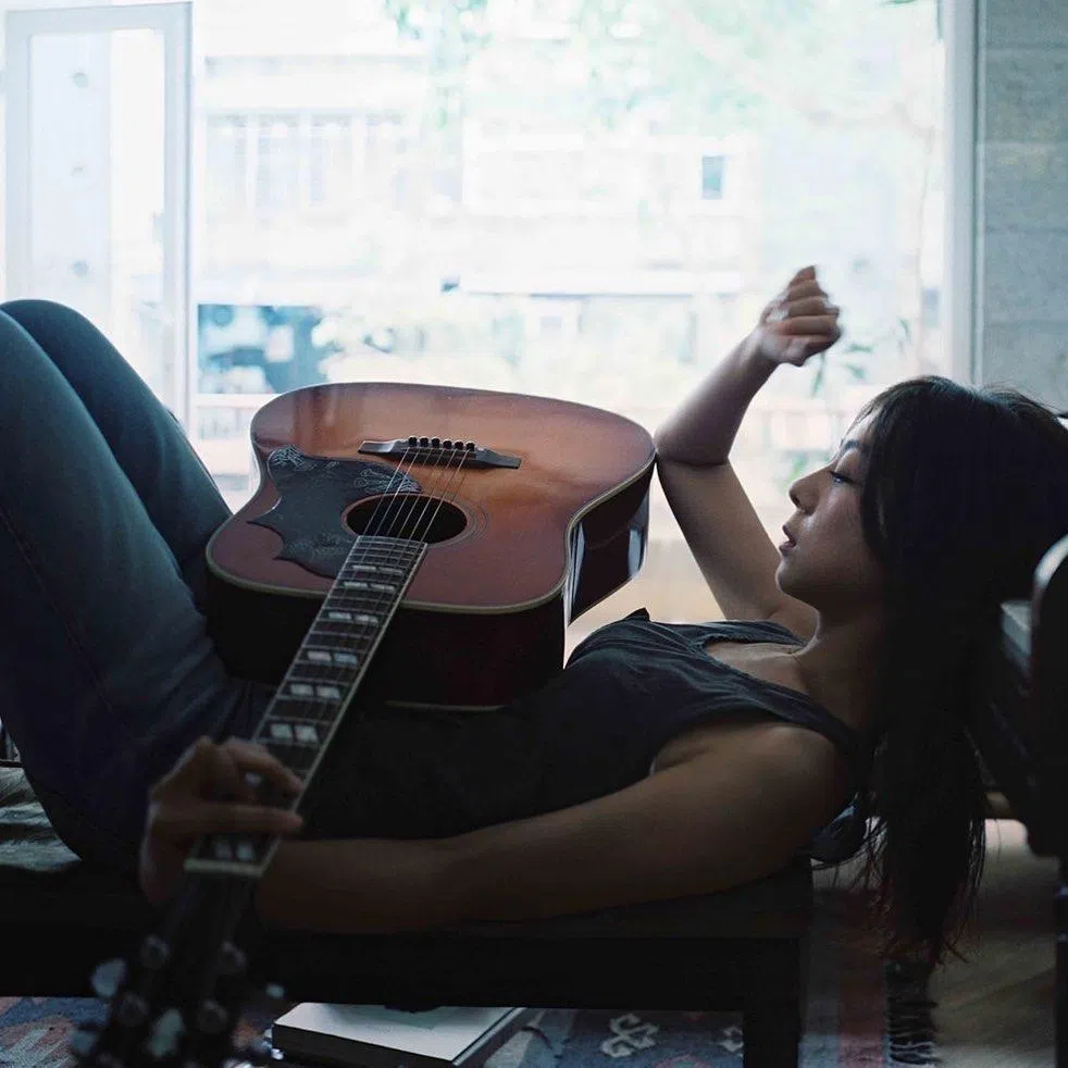 陈绮贞无事一身轻，继续音乐创作。（取自陈绮贞IG）