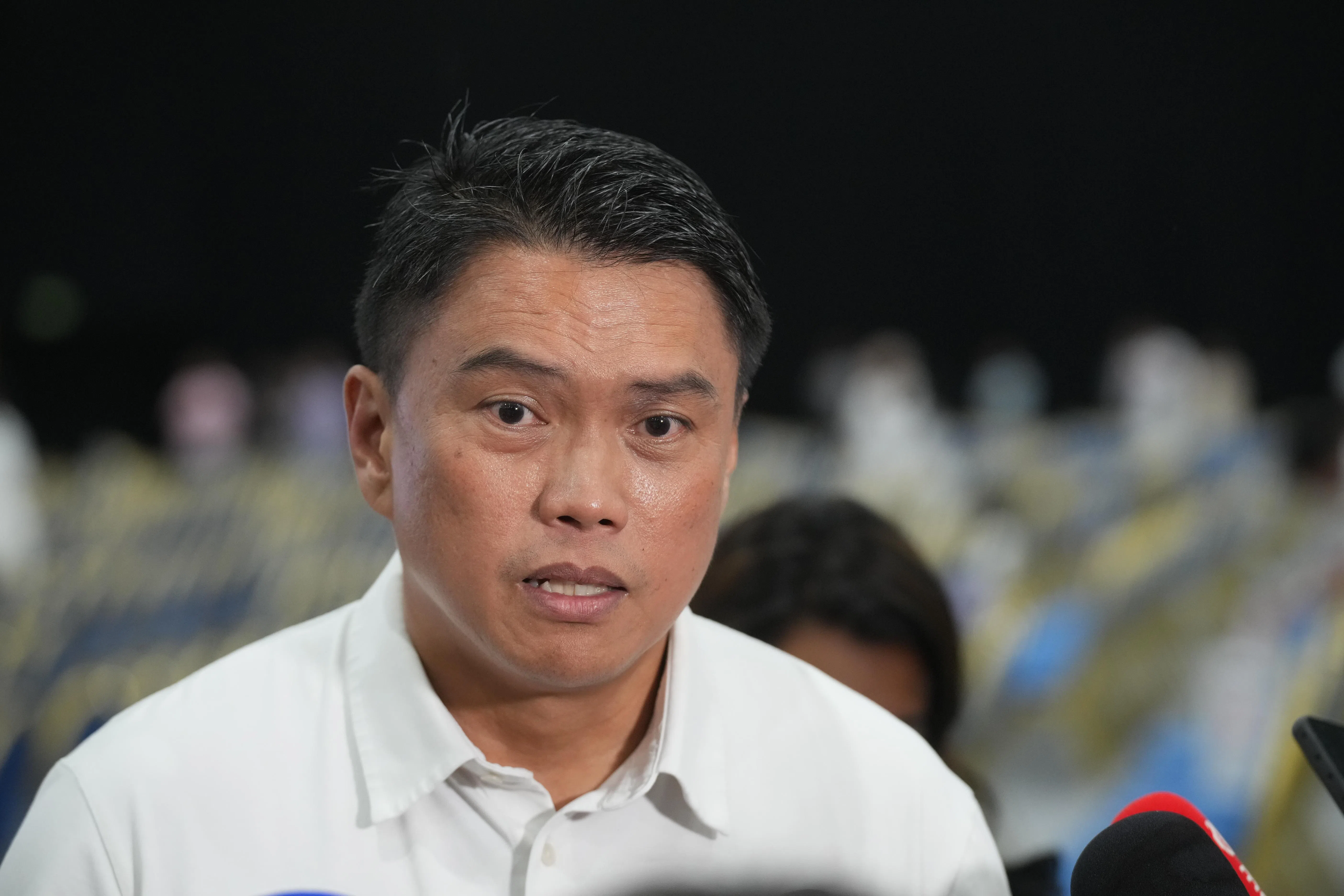 先驱区议员、全国职工总会助理秘书长郑德源。（谢智扬摄）