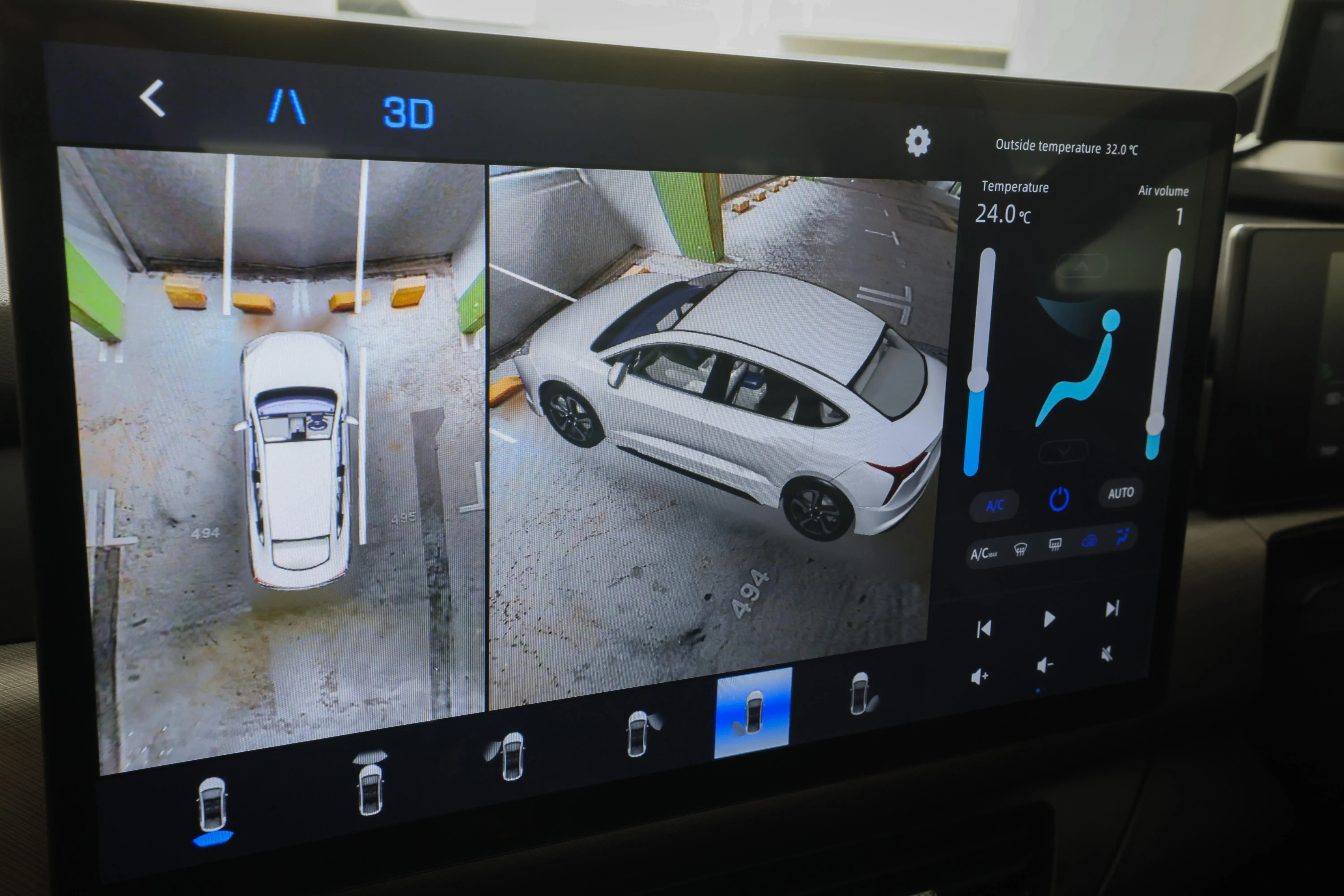 车子配备360度全景影像，有助于提升驾驶安全。（龙国雄摄）