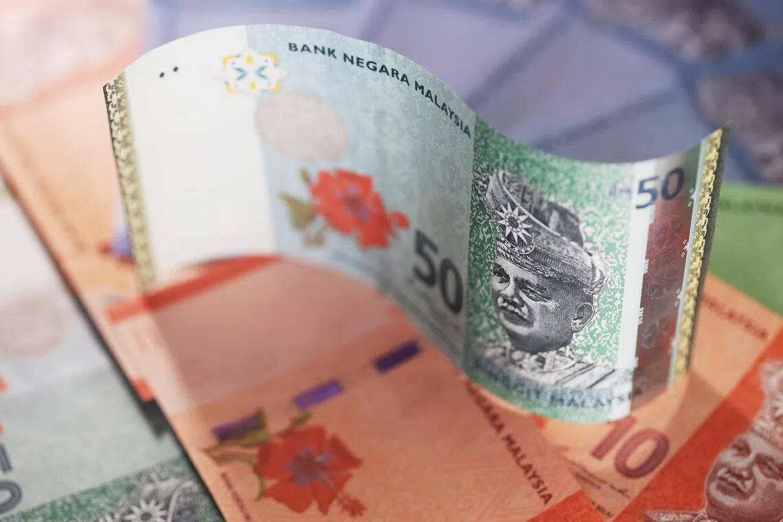 新元兑令吉一度跌破3.2 至三年多新低| 联合早报