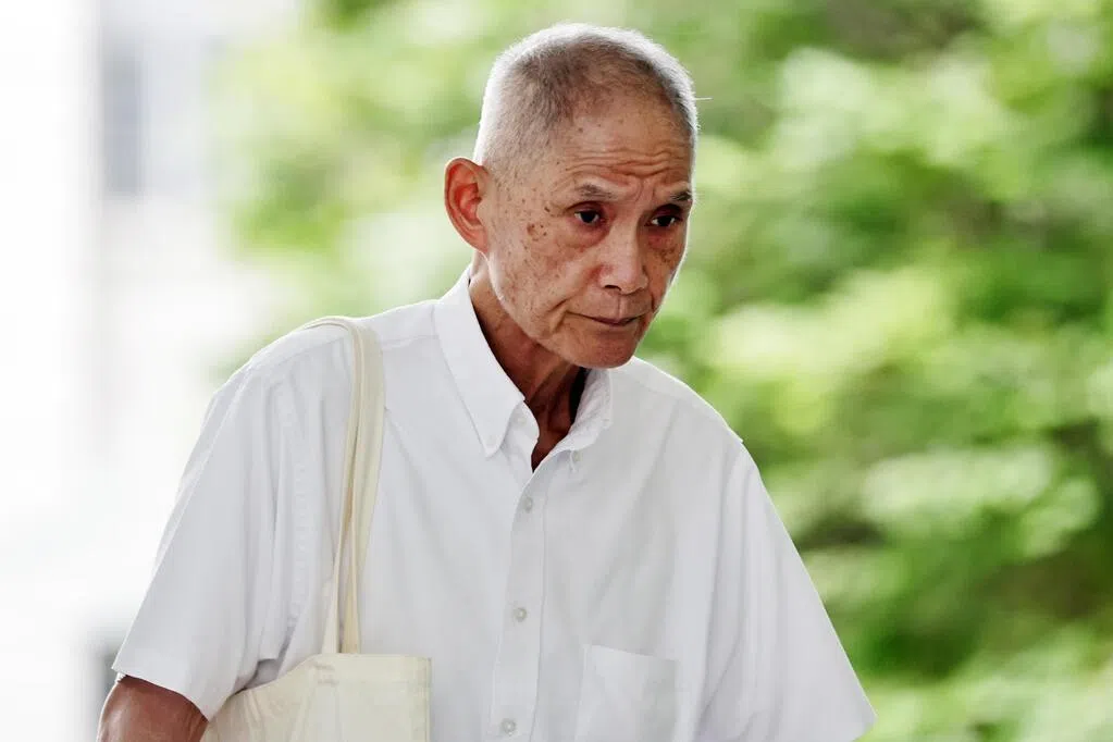 没戴眼镜开车闯红灯撞死骑士 新乌敏海鲜创办人认罪