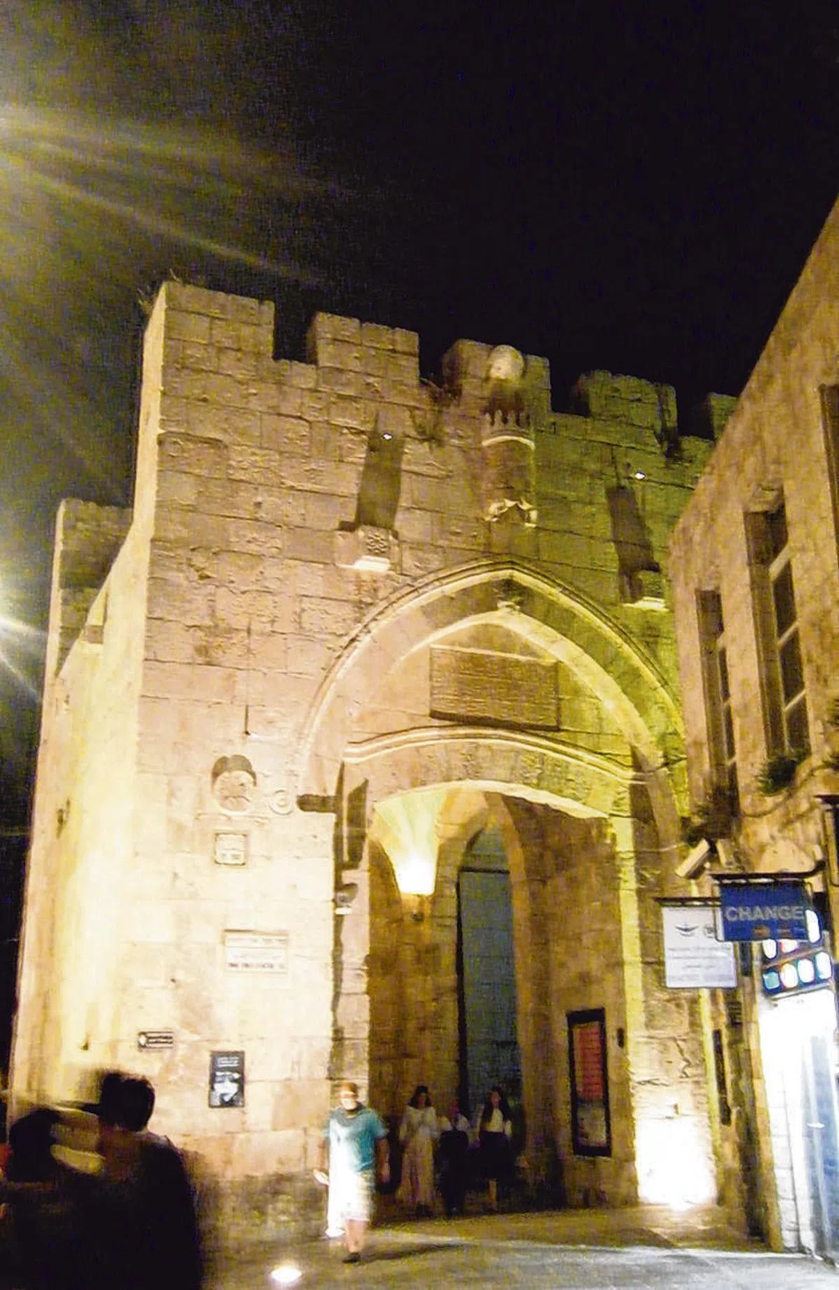 耶路撒冷的公路零原点雅法城门。