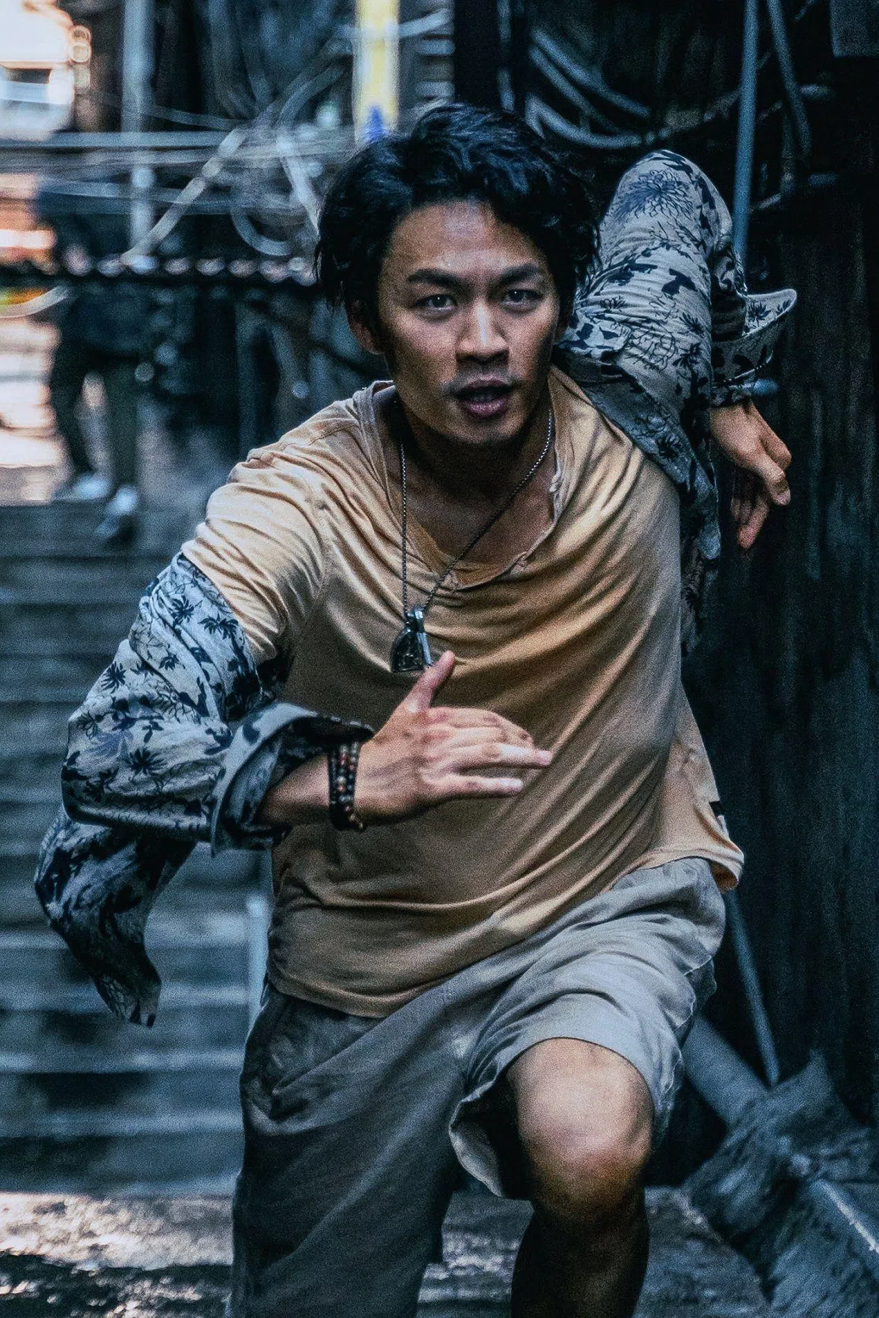 李鸿其在片中戏份不多，仍认真拍摄。（邵氏机构提供）