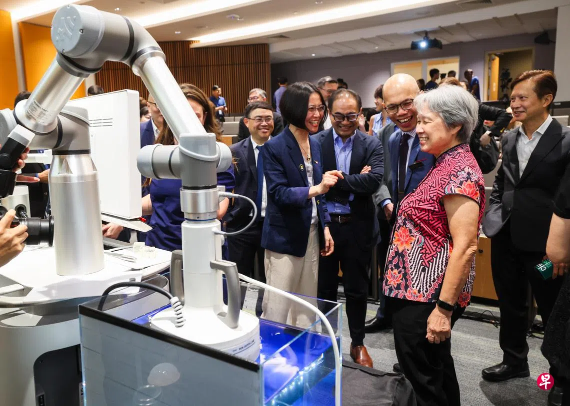 两基金会投入1200万元引进癌症免手术新疗法| 联合早报