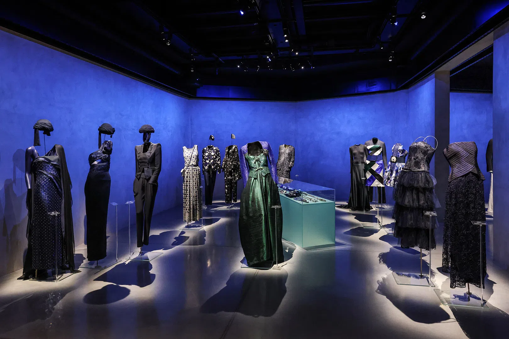 阿玛尼米兰永久博物馆“Armani/Silos”定期展出他毕生的作品。（取自阿玛尼网站）