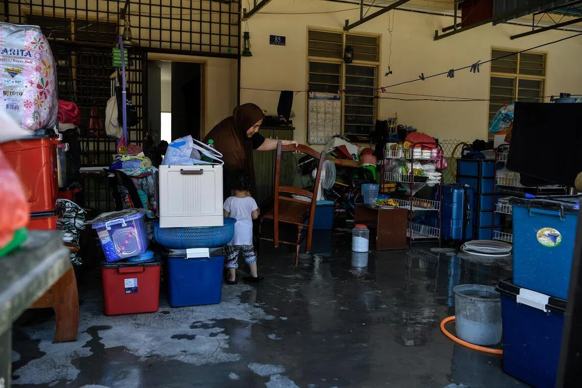 柔佛、吉打下豪雨釀災，超過300人被迫撤離家園。