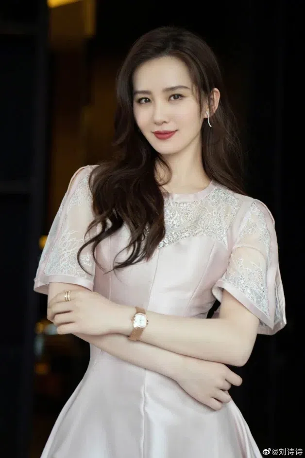 刘诗诗与吴奇隆结婚10年，婚后作品不多。（互联网）