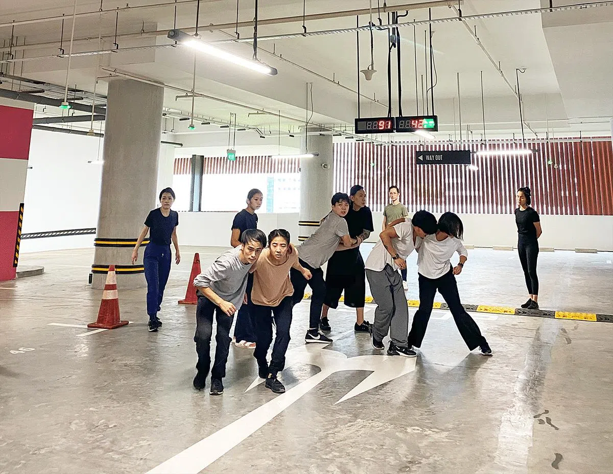 《山的迎风面》彩排照片。（图／九年剧场）