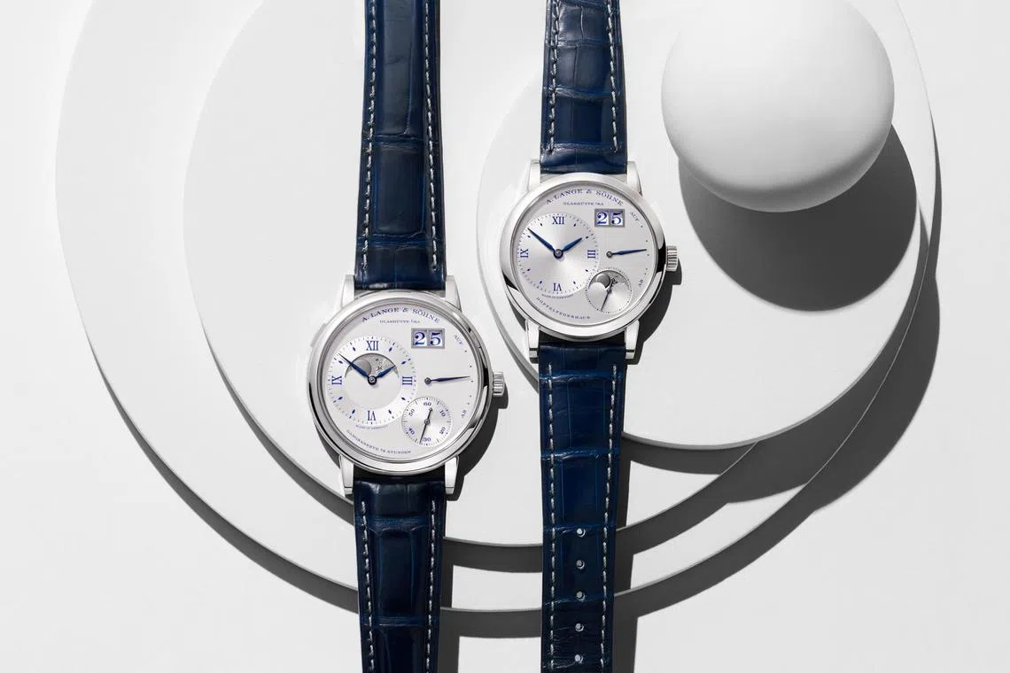 Grand Lange 1 Moonphase “25th Anniversary”配备月相复杂功能，融实用功能与天体魅力为一体。（朗格提供）