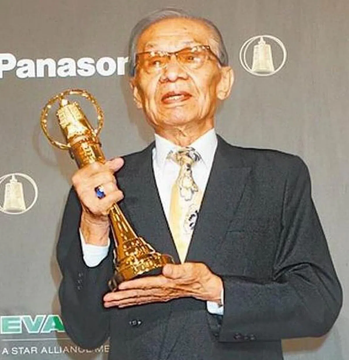 常枫在金钟奖50获颁特别贡献奖。（互联网）