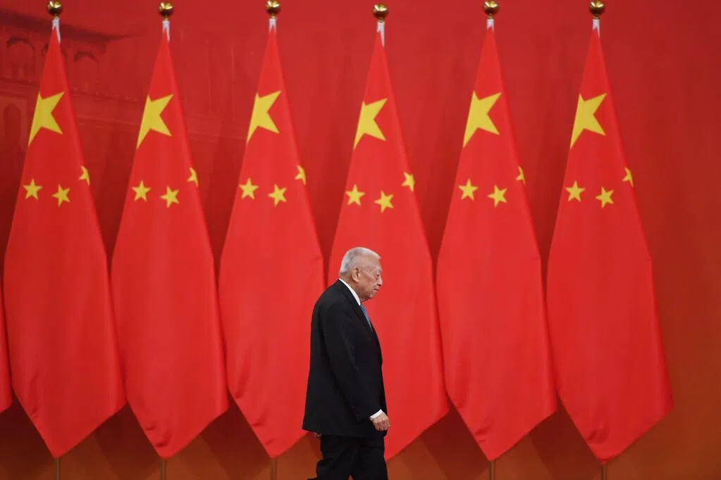 港媒：董建华丧礼或周日举行
