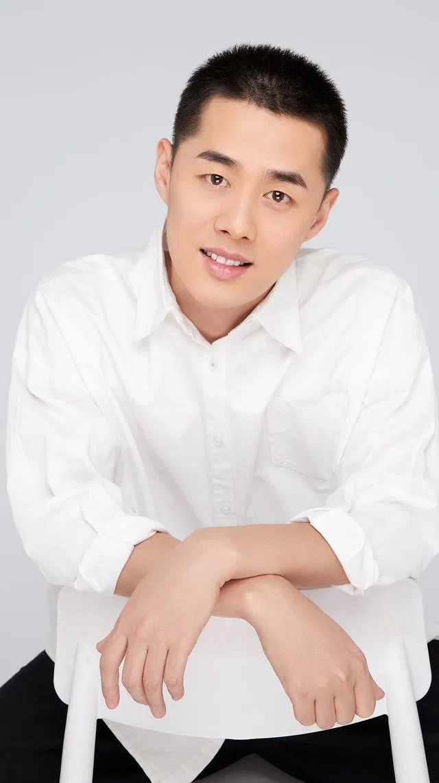 在《三打白骨精》中饰演孙悟空的周宏伟，从10岁开始学习婺剧，已有20多年舞台经验。（浙江婺剧艺术研究院提供）