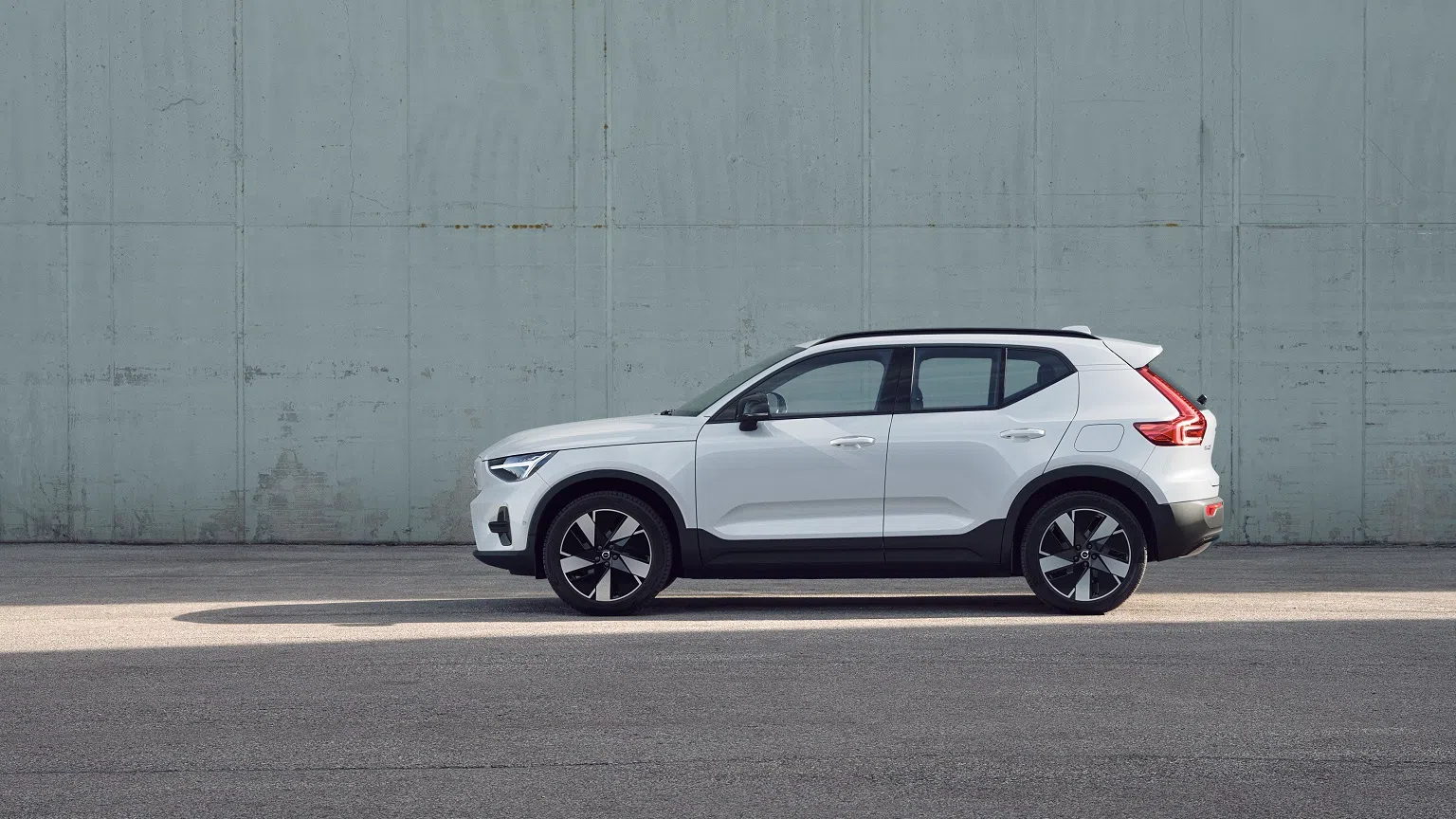 新推出的EX40不但续程里数更高，而且也添加360度摄像头。（图/Volvo提供）