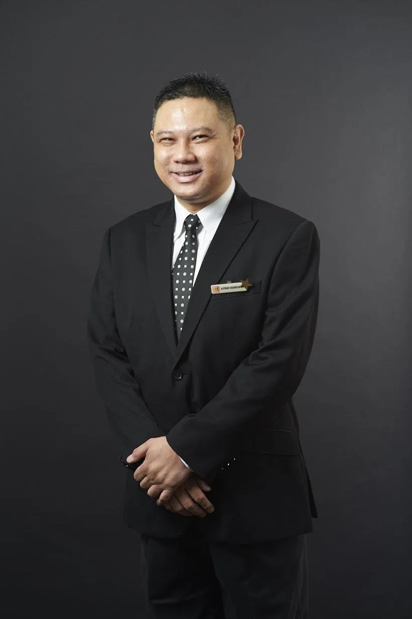 胡政伟副教授说，慢性阻塞性肺病和肺癌患者“生蛇”后，出现并发症的风险更高。（受访者提供）