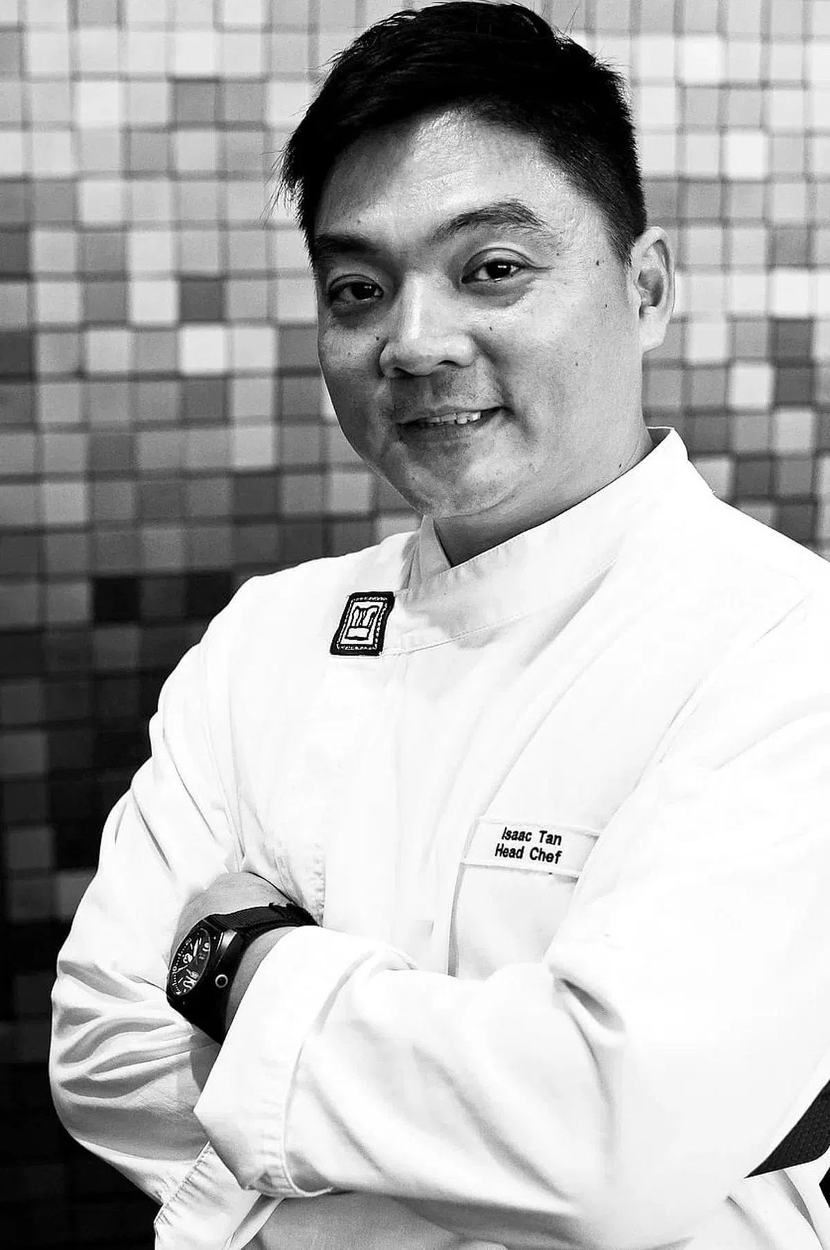 Commonwealth Concepts烹饪与产品创新主管厨师陈家庆认为，新春期间捞鱼生具有团圆意义。