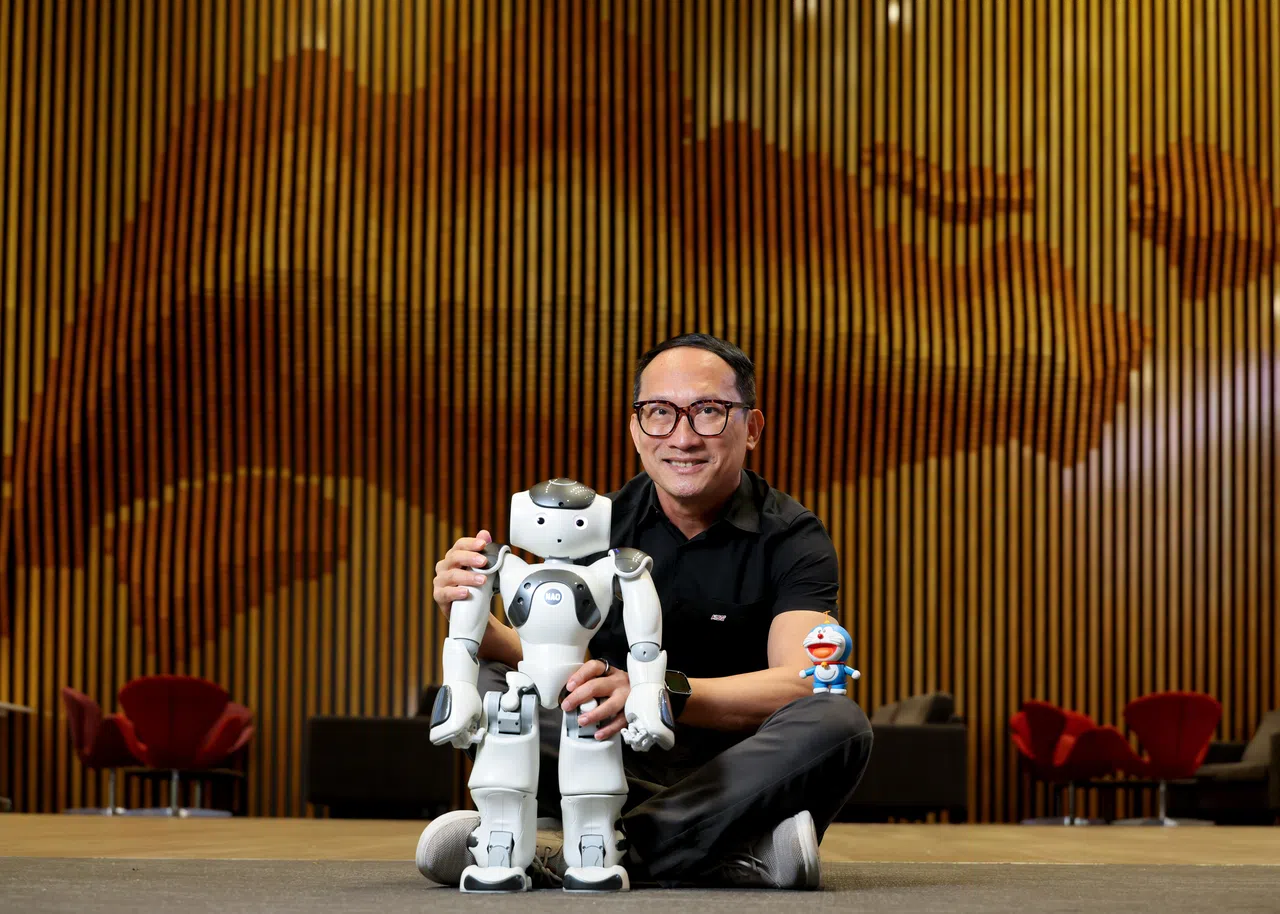 黄思强期待未来的AI能像哆啦A梦一样，是个有着神奇魔法的生活良友。（龙国雄摄影）