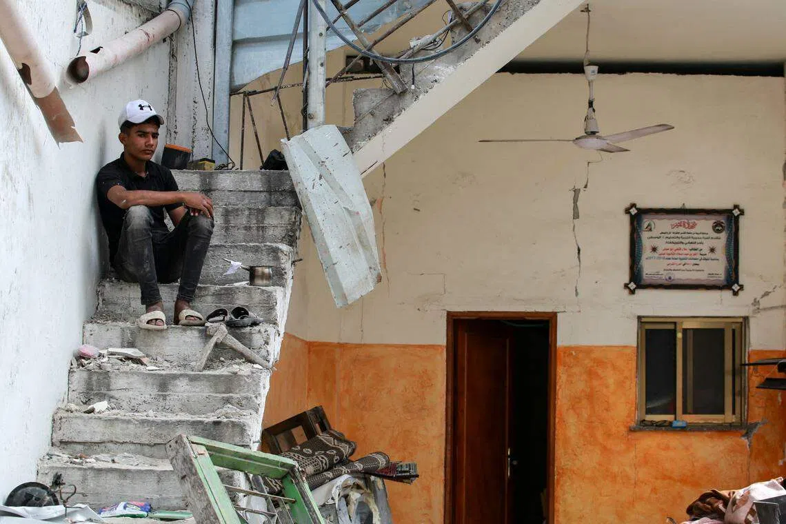 以色列5月30日轰炸努塞拉特时，好些民房成为目标。（法新社）