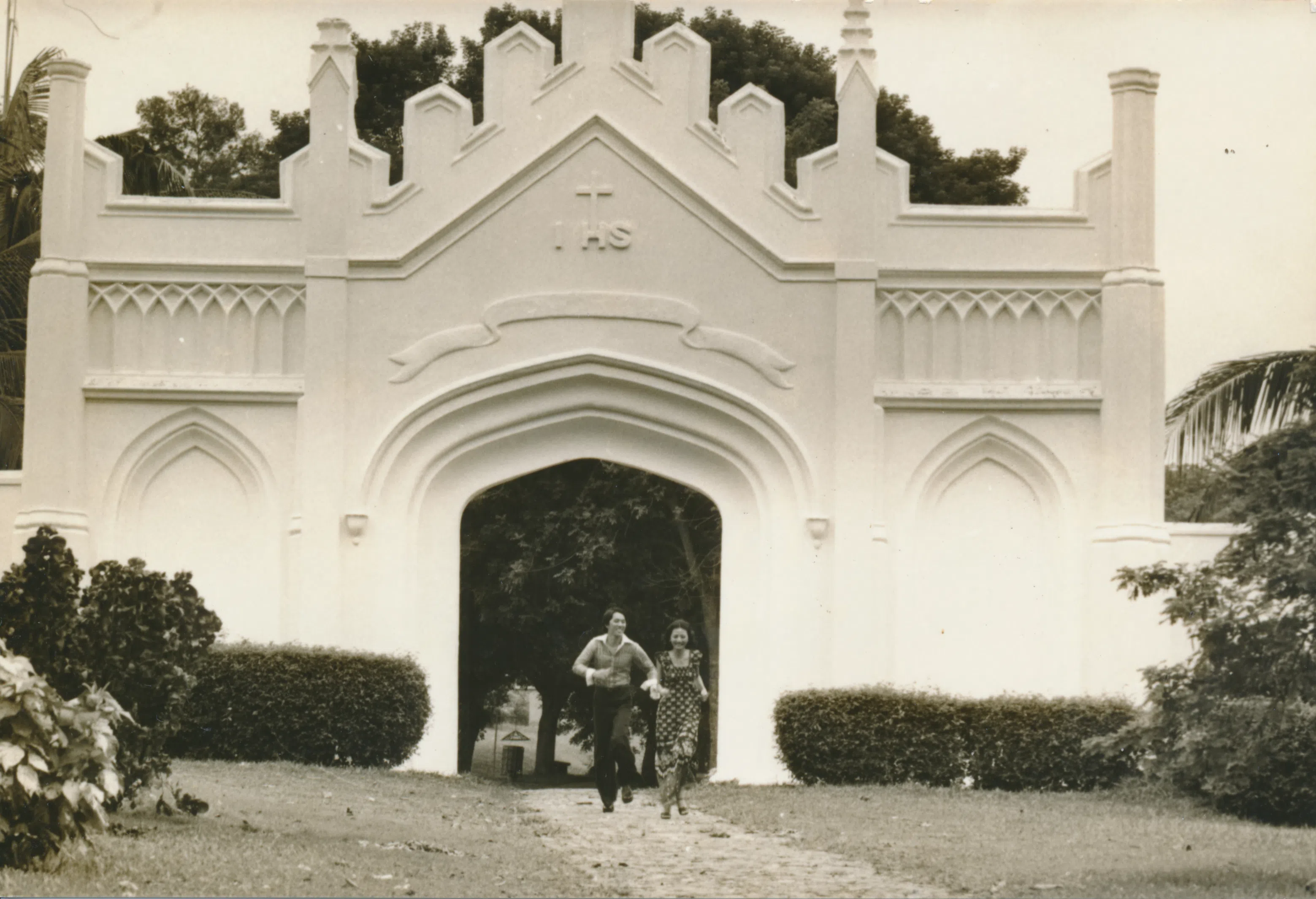 宝黛两角冲破红楼梦的封建思想，真正地“醒”了。（彭泰彰提供）