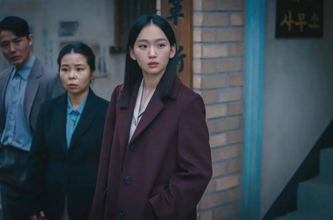 秦基周剧中扮演精英女性。（取自艺人IG）