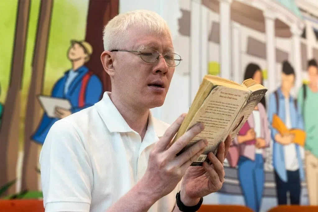 李显龙长子李毅鹏罕见受访 谈成长经历与对包容社会期许