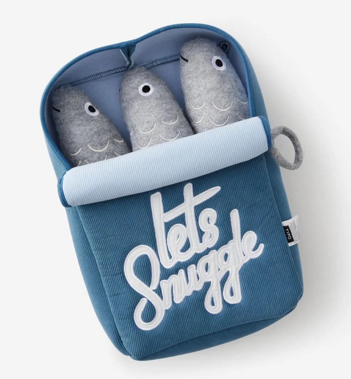 太可爱的Cotton On罐头沙丁鱼抱枕。（取自Cotton On官网）