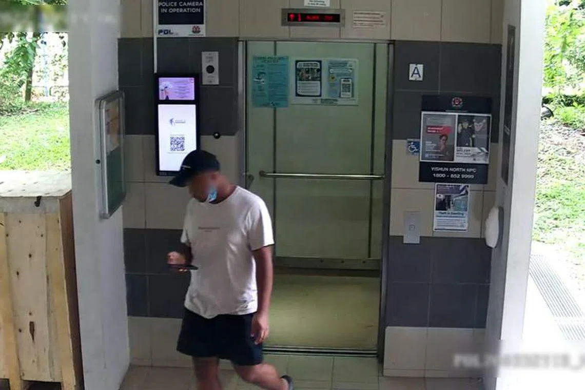 在去年6月，警方接到一起大耳窿骚扰案件，通过调阅了楼梯处和电梯外的电眼画面，警方掌握了嫌犯的身份。（新加坡警察部队提供）