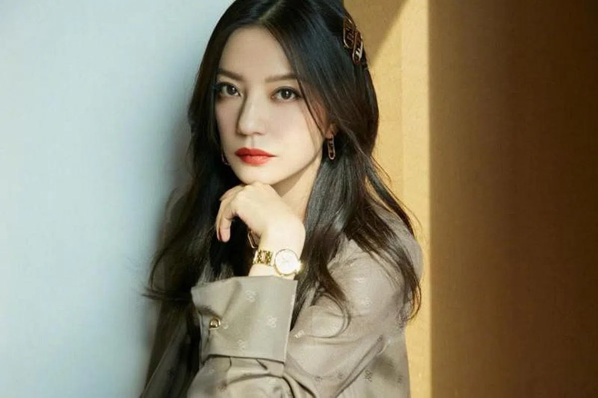 与阿里曾有深度商业合作的中国女星赵薇上周突遭全网封杀。（互联网）