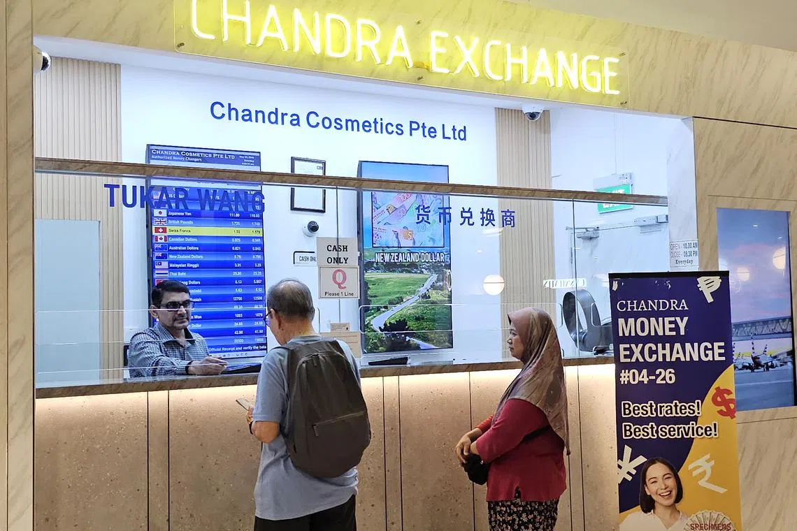 在淡滨尼广场开业23年的Chandra Exchange被不法之徒冒用名义行骗。（蔡振鸿摄）