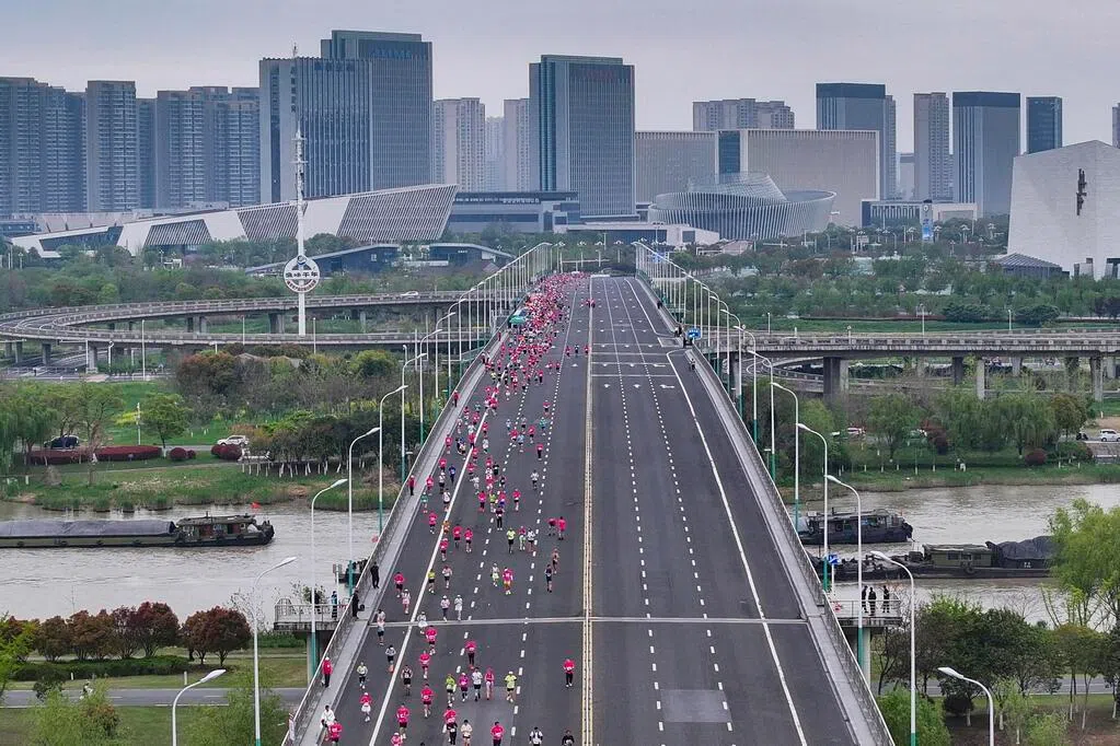 中国多地借马拉松热促楼市 分析：赛事流量换楼市流量效果有限