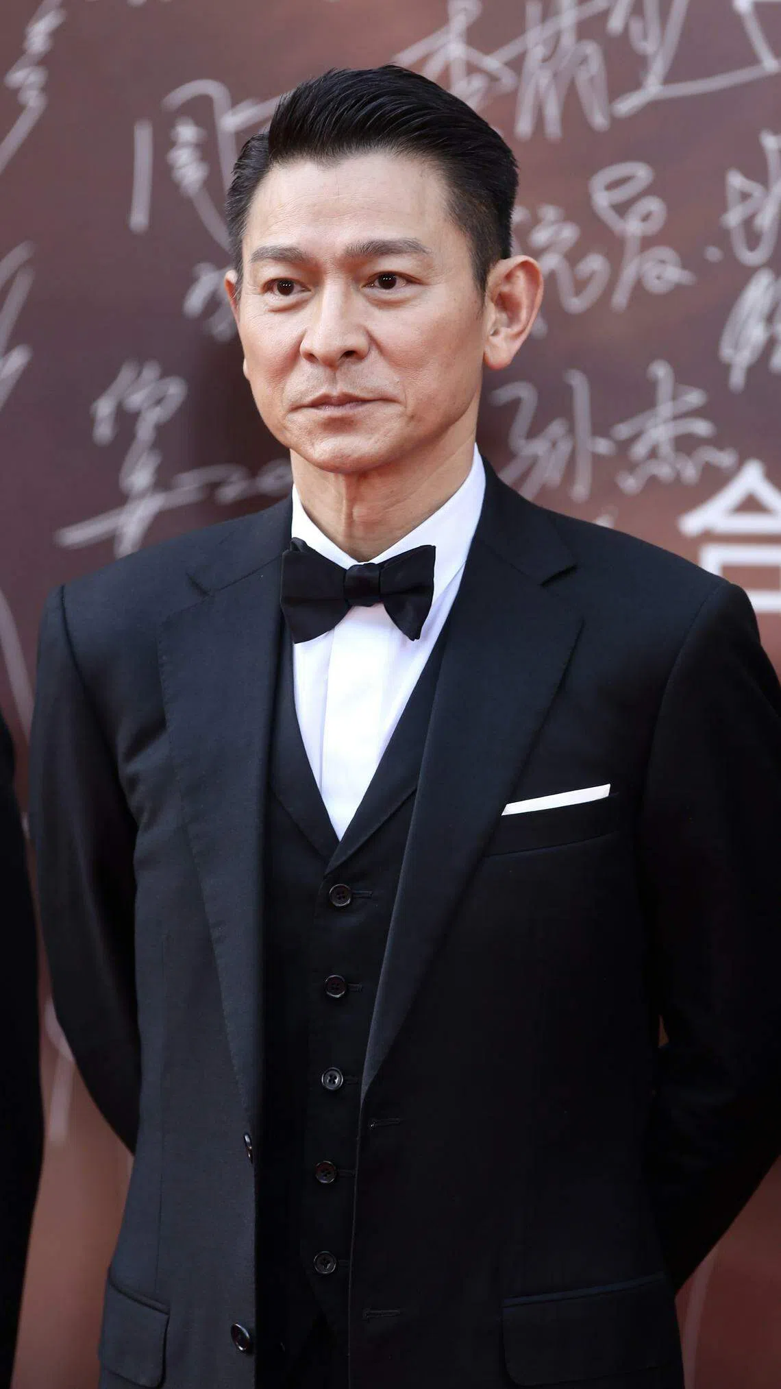 刘德华2022年在家拖地的视频让人觉得他接地气。（互联网）