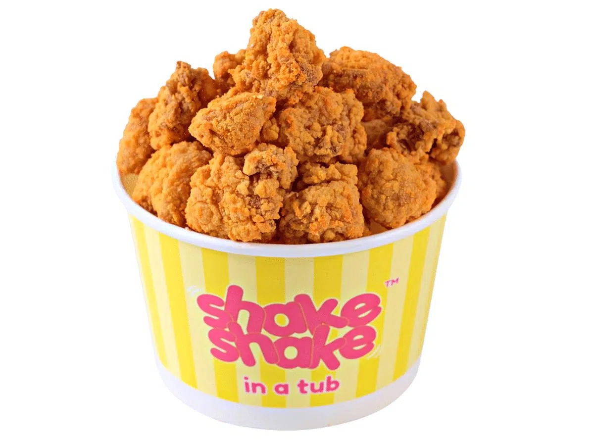 一口大小的炸鸡米花。（Shake Shake In A Tub提供）