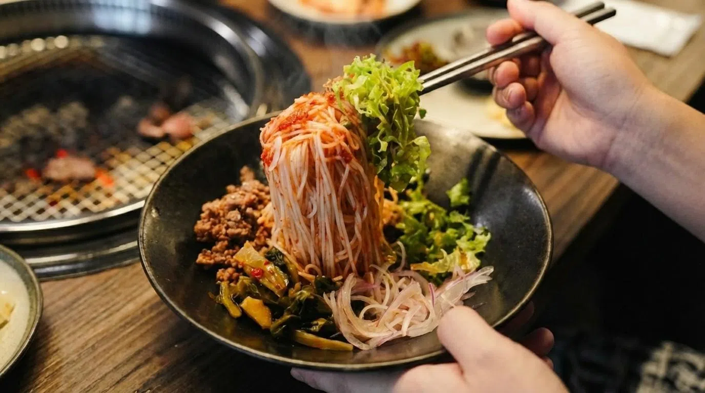 松鸡屋的韩式拌冷面，爽口开胃。（餐馆提供）