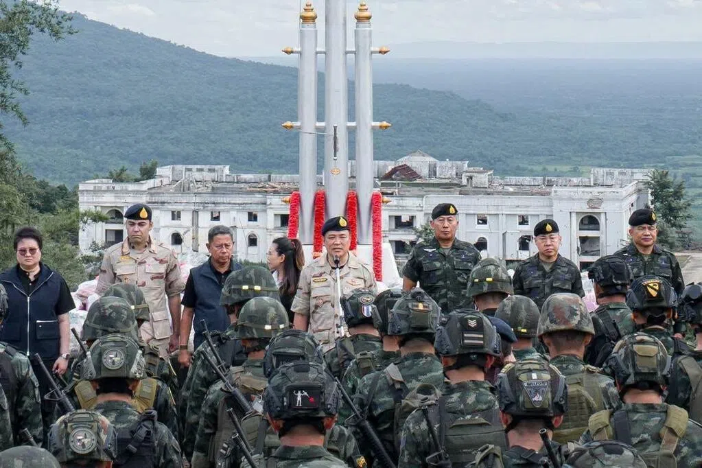 阿努廷戎装访边境争议地区 柬提出迄今最强烈抗议