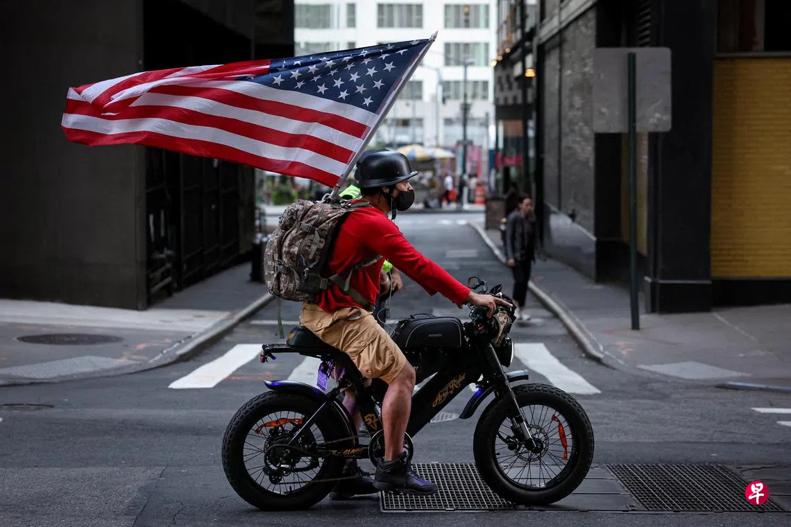 美国首次申请失业金人数飙升创近四年新高| 联合早报