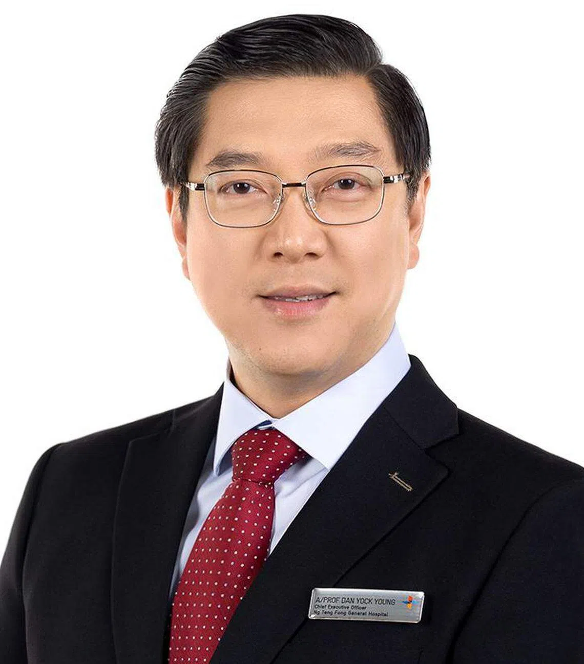 陈学扬副教授担任黄廷方综合医院和裕廊社区医院的总裁。（黄廷方综合医院提供）