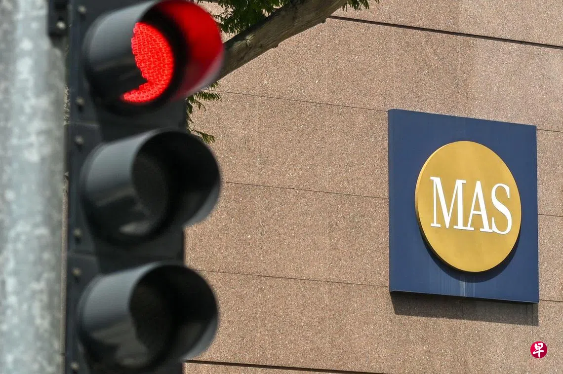 新元走势强劲三银行料金管局7月起让新元升值坡度为零| 联合早报