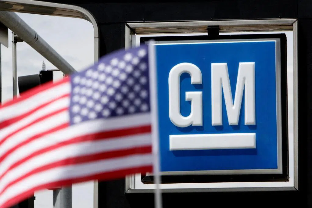 美国通用汽车（General Motors）计划裁减数百名资讯通信科技（IT）部门的白领员工，以削减成本，并为引进其他科技人才腾出空间。