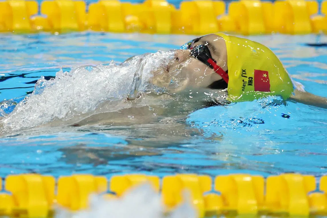 中国的徐嘉余是巴黎奥运夺银时的首棒，这次他也助中国队顺利晋级。（路透社）