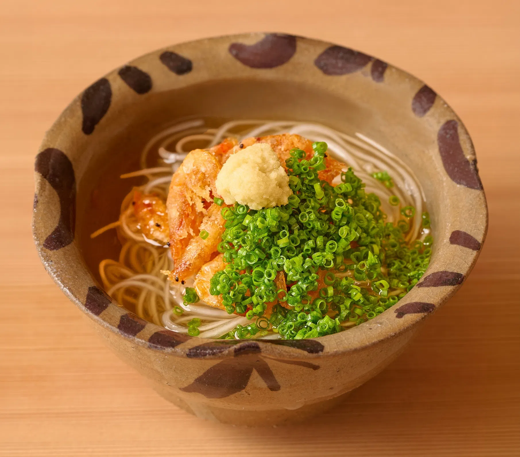 樱花虾竹芋面口感弹牙。（餐馆提供）