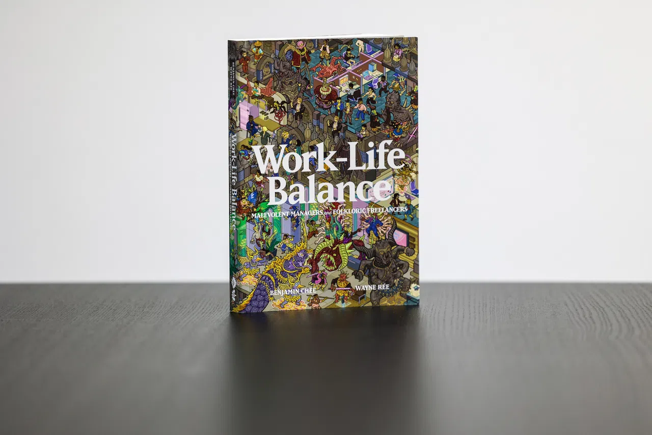 《工作与生活平衡》获颁2023年新加坡出版商协会年度书籍大奖。（关俊威摄）