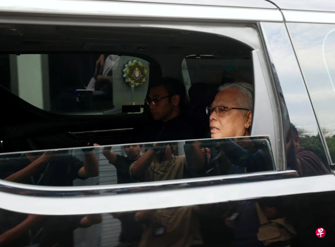 依斯迈涉贪案马国反贪会扣一货币兑换商助查| 联合早报