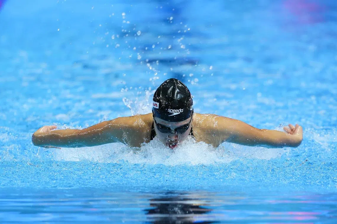 在揭幕战上场的我国女将沈恩夷游出2分15秒45的成绩，排在38名选手的第27名，止步预赛。（张俊杰摄）