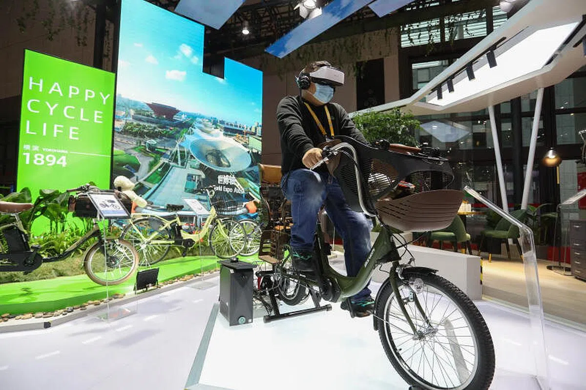 来自日本的丸石自行车首次亮相进博会。（中新社）