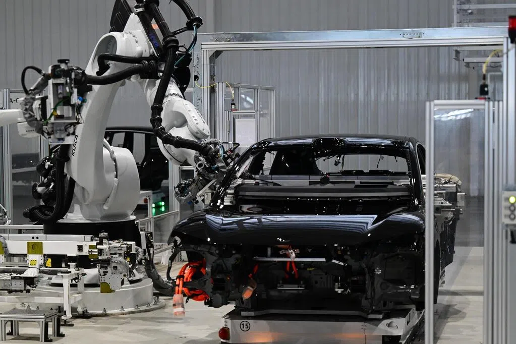 中国召开新能源汽车行业企业座谈会：加快补齐汽车晶片等短板