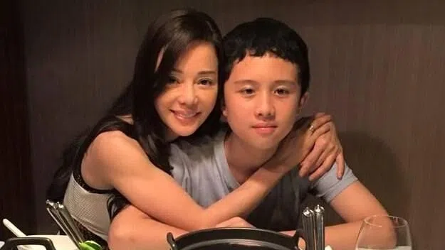 狄莺（左）被指过于依赖孙安佐。（取自艺人脸书）