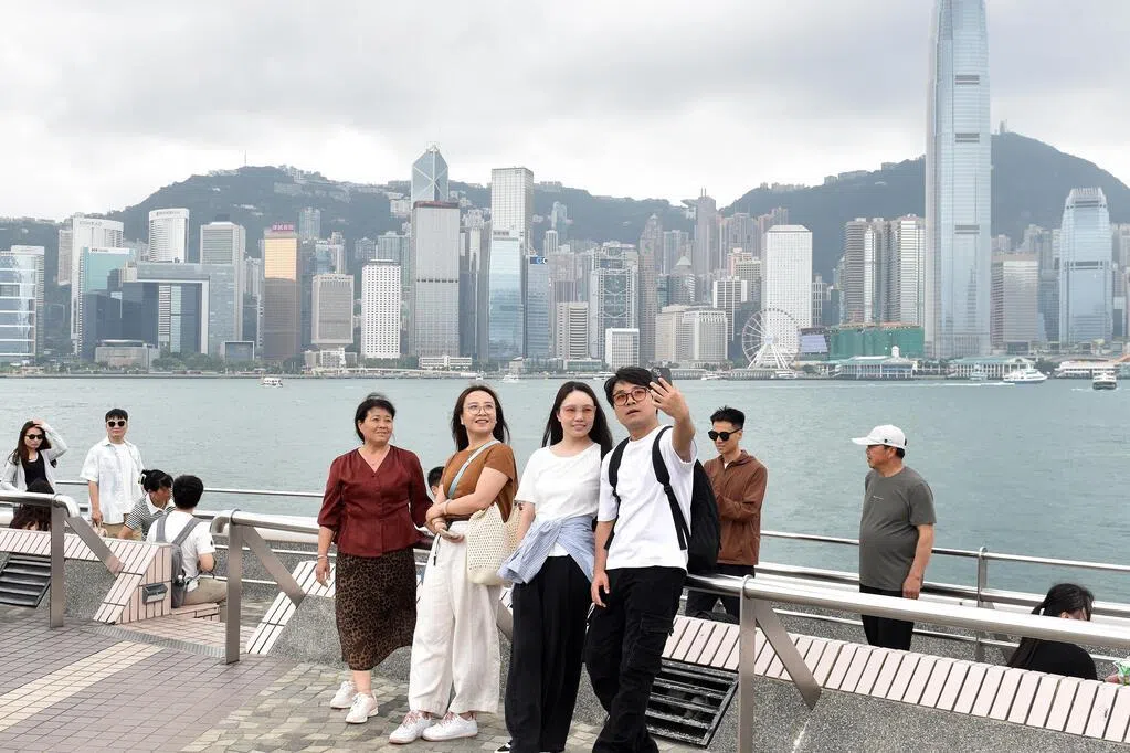 前官员：港府逐渐从“小政府”转向“有为政府”