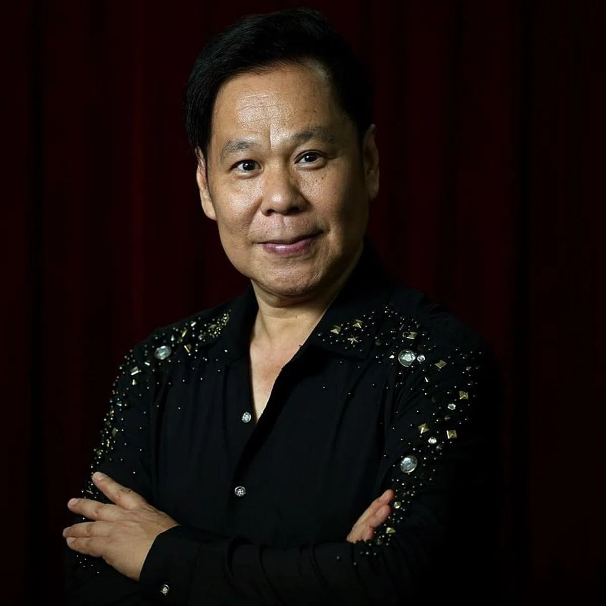 新明星粤剧中心艺术总监凌东明呼吁调降演出团体申请资助的门槛。（龙国雄摄）